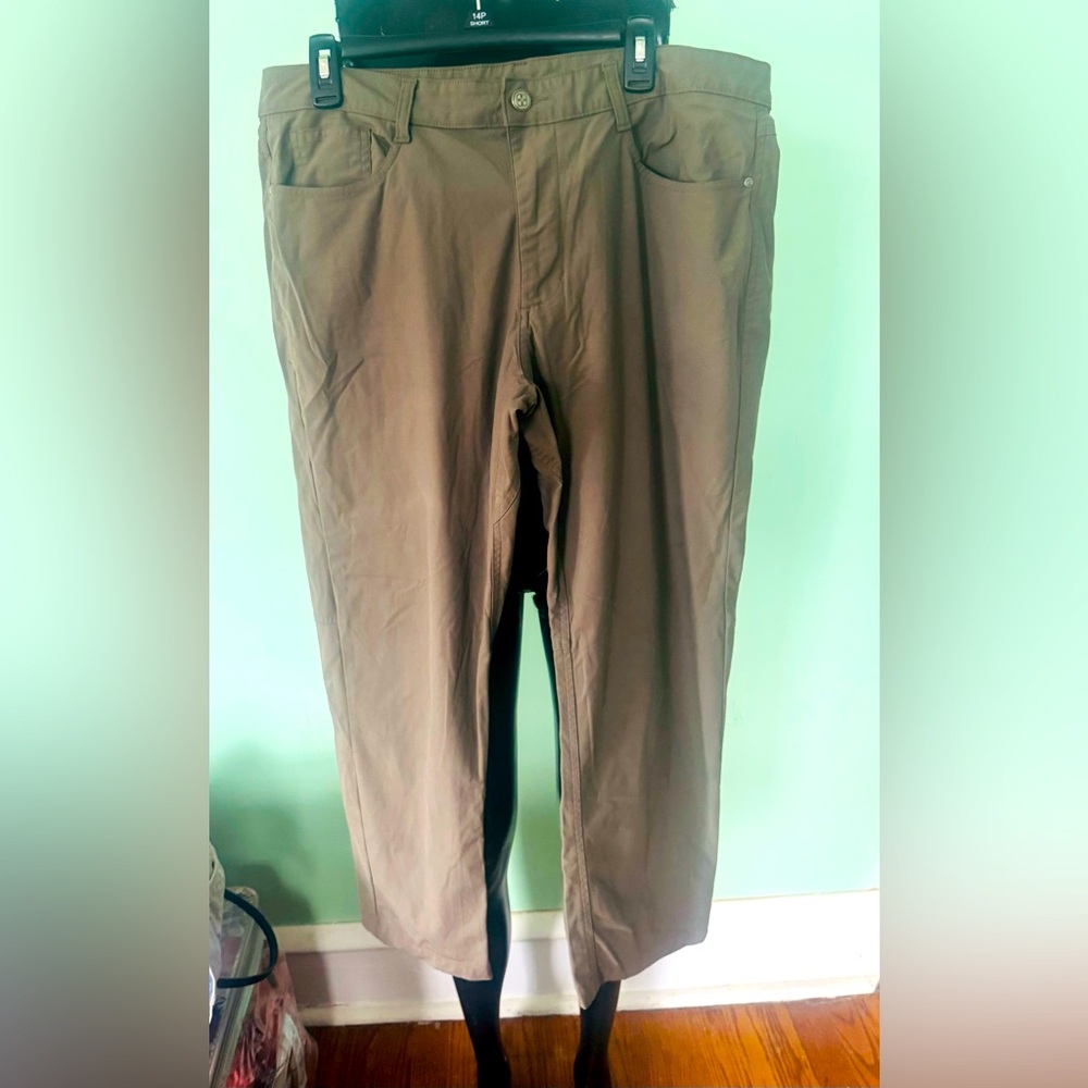 Swiss Tech Men's Tan Cargo Pants